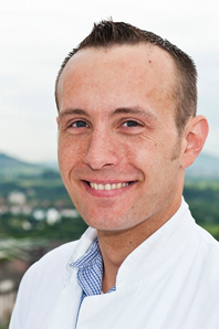 Dr. Florian Uhle